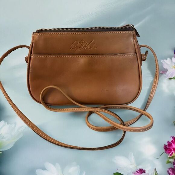 Patricia Nash Bacoli Leather Crossbody Purse Handbag in British Tan - Picture 1 of 7